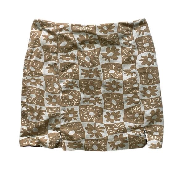 Love On A Hanger Groovy Floral Skirt Size 5 - Picture 1 of 3